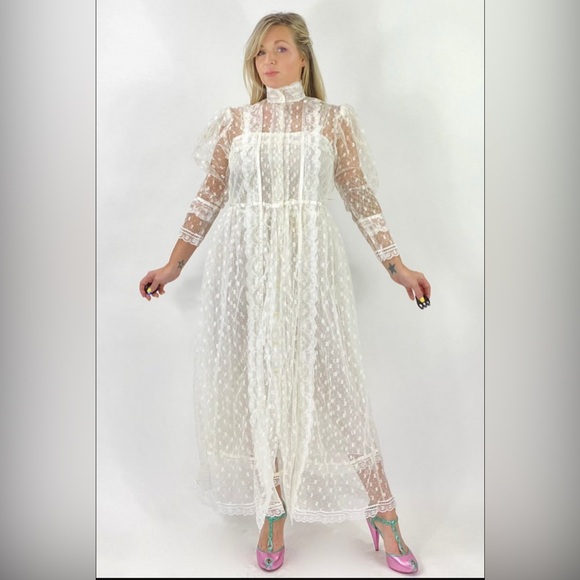 Vintage Gunne Sax 2 piece dress / lace slip and lace peignoir set - Picture 1 of 16